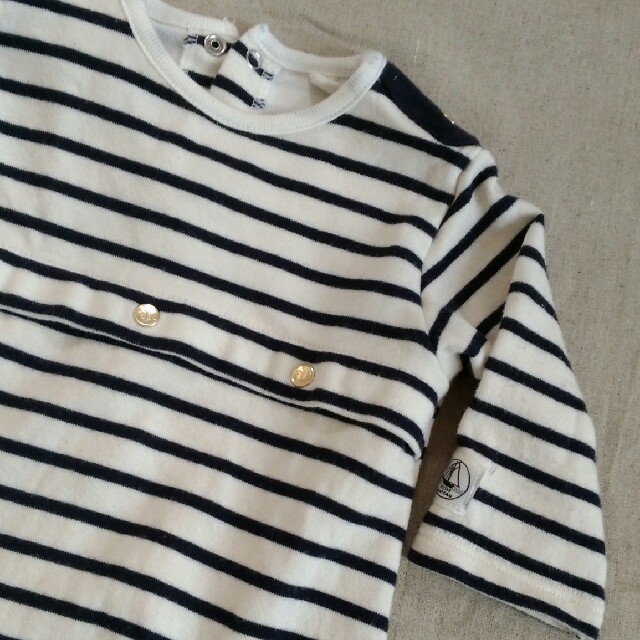 PETIT BATEAU(プチバトー)の【PETIT BATEAU】ロンパース　3m/60 キッズ/ベビー/マタニティのベビー服(~85cm)(ロンパース)の商品写真