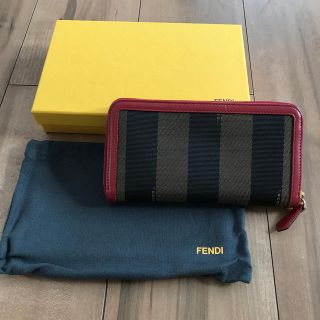 フェンディ(FENDI)のFENDI ボーダー柄　長財布(長財布)