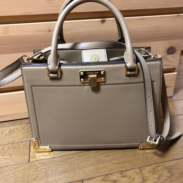 MICHAEL KORS ショルダーバッグショルダーバッグ