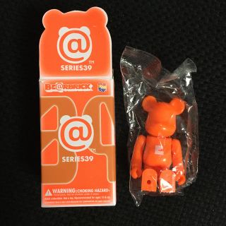 メディコムトイ(MEDICOM TOY)のベアブリック39 C ベーシック(キャラクターグッズ)