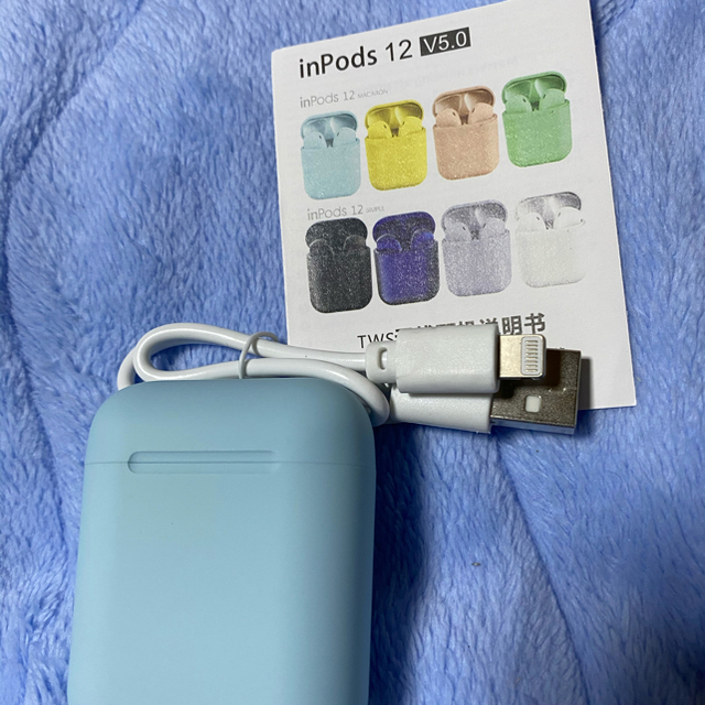 iPhone(アイフォーン)のワイヤレスイヤフォン  スマホ/家電/カメラのオーディオ機器(ヘッドフォン/イヤフォン)の商品写真