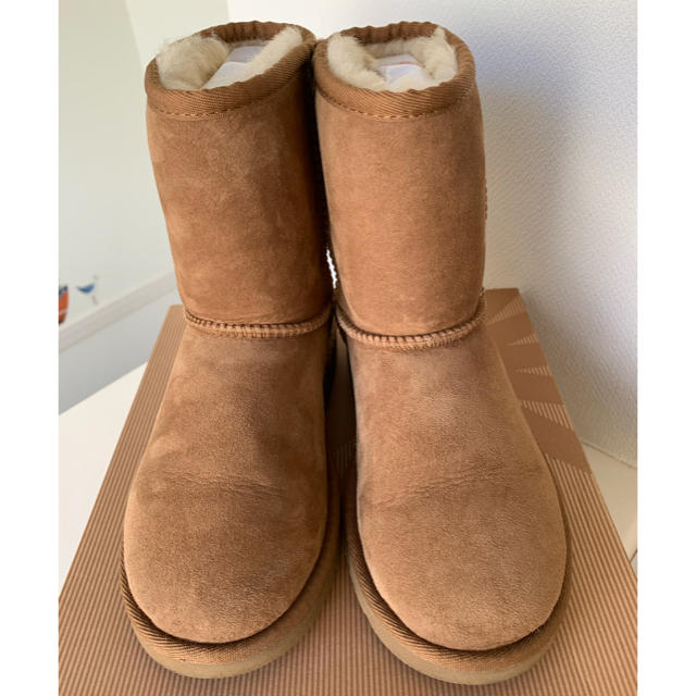 UGG(アグ)のUGG キッズブーツ キッズ/ベビー/マタニティのキッズ靴/シューズ(15cm~)(ブーツ)の商品写真