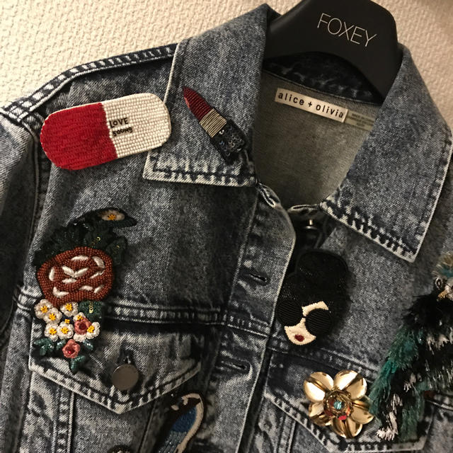 Alice+Olivia(アリスアンドオリビア)のツッキー様　ご専用💁‍♀️新品♥️Alice+Olivia レディースのジャケット/アウター(Gジャン/デニムジャケット)の商品写真