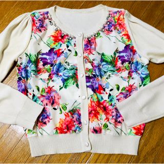 トッコ(tocco)のtocco closet ビジュー花柄カーデ(カーディガン)