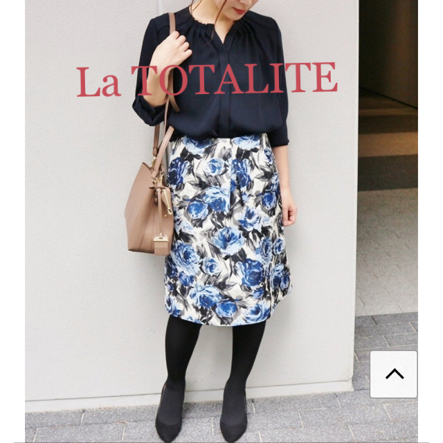 La TOTALITE(ラトータリテ)の【美品】ラトータリテ★ひざ丈スカート レディースのスカート(ひざ丈スカート)の商品写真