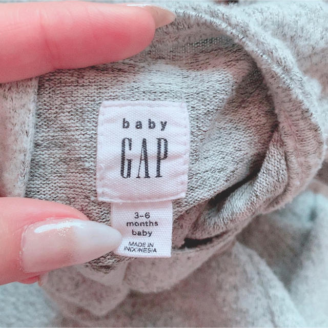 babyGAP(ベビーギャップ)のbabyGAP フリル カバーオール  キッズ/ベビー/マタニティのベビー服(~85cm)(カバーオール)の商品写真