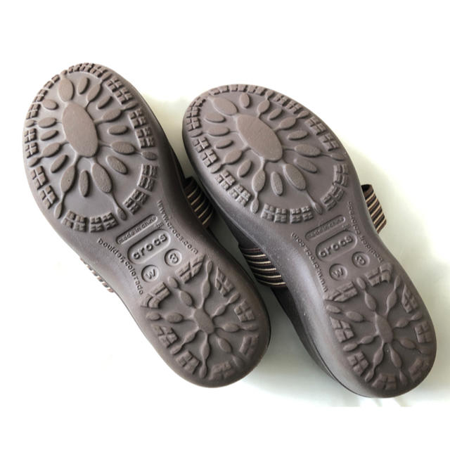 crocs(クロックス)のcrocs ジュニアバレエシューズ キッズ/ベビー/マタニティのキッズ靴/シューズ(15cm~)(スリッポン)の商品写真