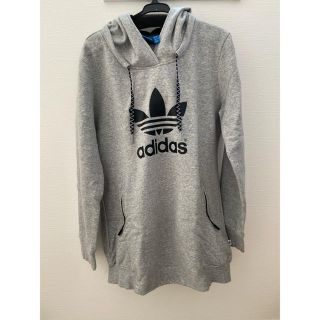 アディダス(adidas)のadidasパーカー(パーカー)