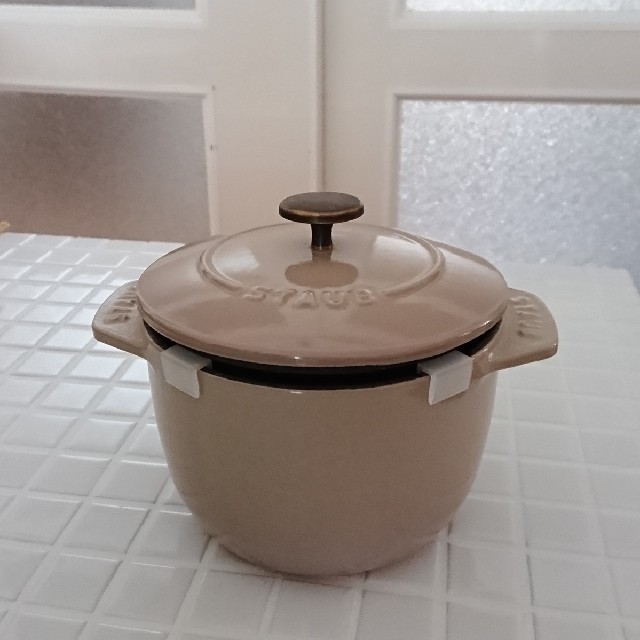在庫限り即納 nuts様 STAUB ラ・ココット de GOHAN 12cm 0.77L 鍋