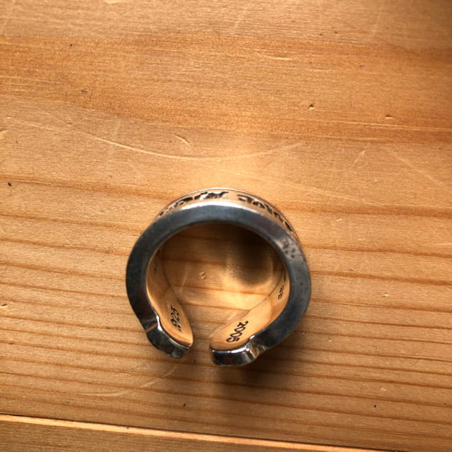 Chrome Hearts(クロムハーツ)のクロムハーツ　スクロールラベル メンズのアクセサリー(リング(指輪))の商品写真