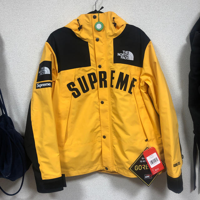 Supreme(シュプリーム)のたいぽん様専用※Supreme North Face マウンテンパーカ メンズのジャケット/アウター(マウンテンパーカー)の商品写真