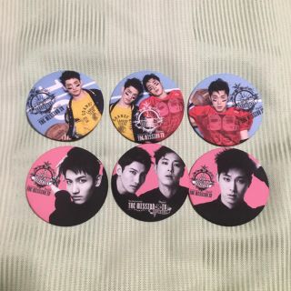 トウホウシンキ(東方神起)の東方神起　缶バッジ(アイドルグッズ)