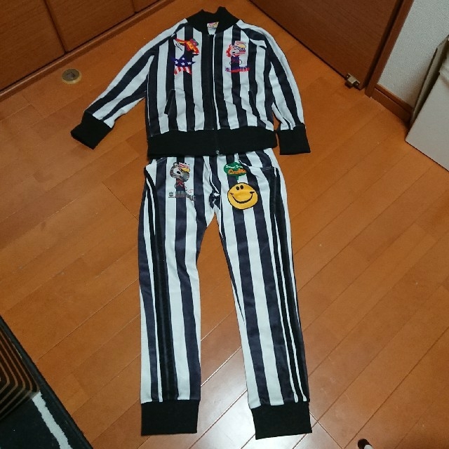 JAM(ジャム)のsaki様専用 JAM セットアップ ジャージ 140 キッズ/ベビー/マタニティのキッズ服男の子用(90cm~)(その他)の商品写真