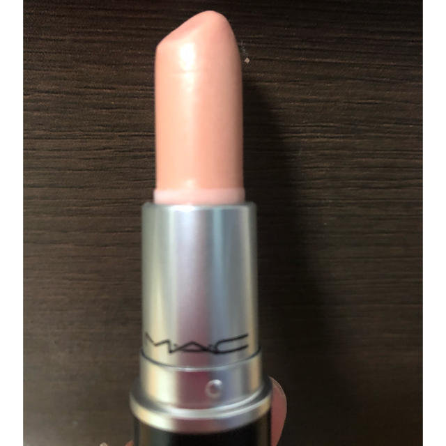 MAC(マック)の値下げ☆M・A・C、ベージュリップ、CREME D NUDE、箱なし コスメ/美容のベースメイク/化粧品(口紅)の商品写真