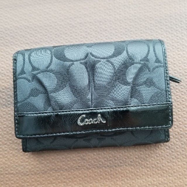 【新品未使用】COACH　二つ折り財布　ブラック