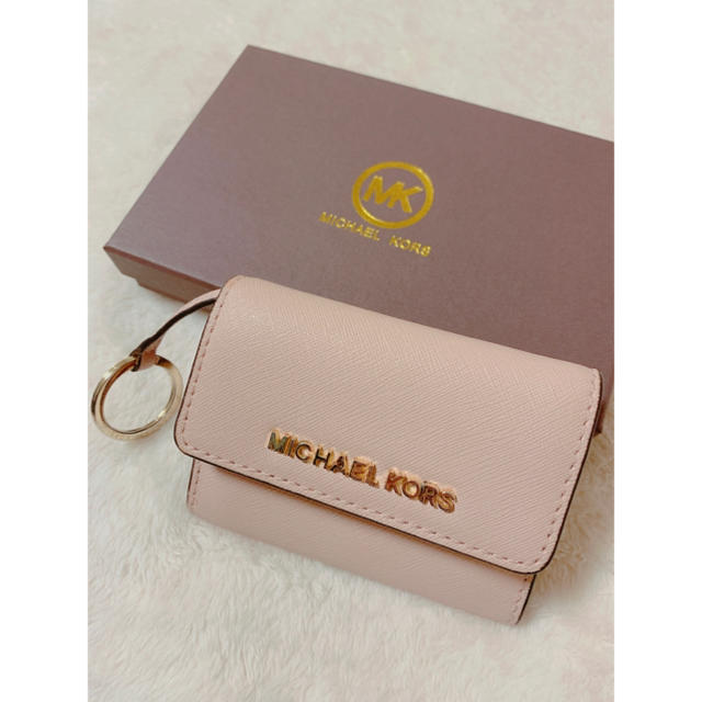 Michael Kors(マイケルコース)のマイケルコース コインケース 財布 折り財布 パスケース キーケース 定期入れ  レディースのファッション小物(財布)の商品写真