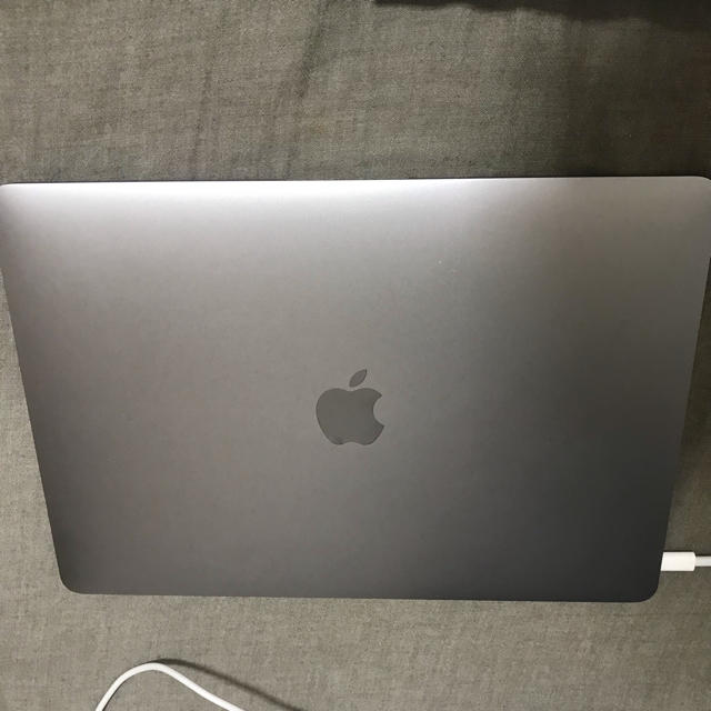 本日限定価格！MacBook air 13.3インチ