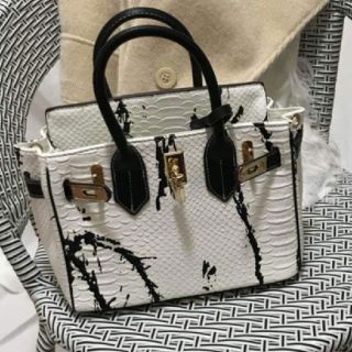 ケイトスペードニューヨーク(kate spade new york)の新品未使用　クロコ柄　2wayバッグ(ショルダーバッグ)