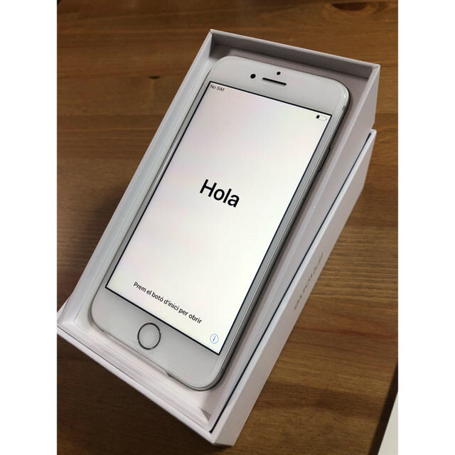 au(エーユー)の【SIMフリー】iPhone8 64GB Silver スマホ/家電/カメラのスマートフォン/携帯電話(スマートフォン本体)の商品写真