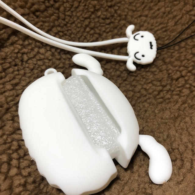 AirPods Proケース スマホ/家電/カメラのオーディオ機器(ヘッドフォン/イヤフォン)の商品写真