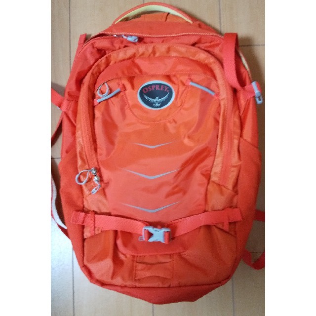 Osprey(オスプレイ)の【美品】オスプレイリュック ２５L レディースのバッグ(リュック/バックパック)の商品写真