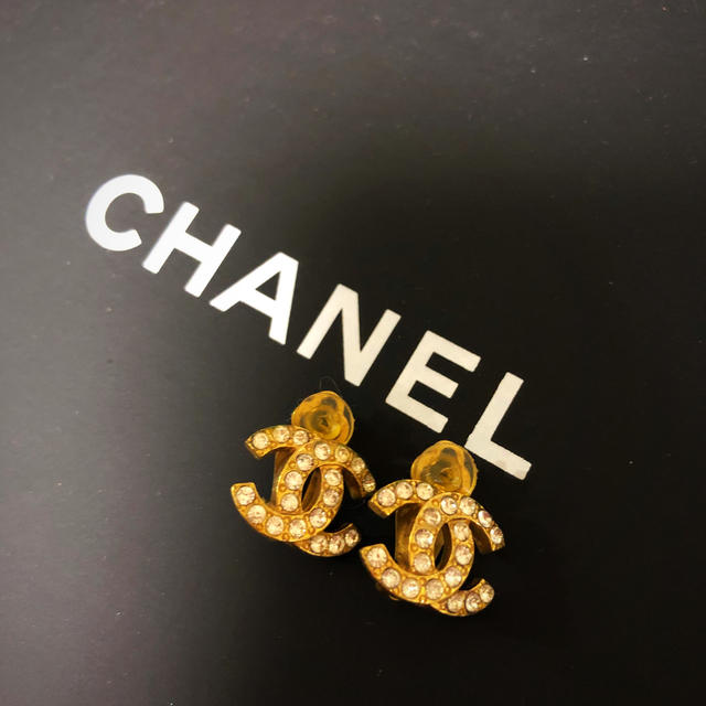 ピアスCHANELピアス