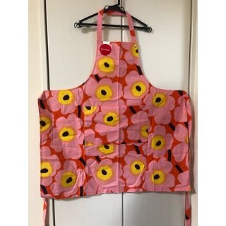 マリメッコ(marimekko)のマリメッコ　エプロン　鍋敷(収納/キッチン雑貨)