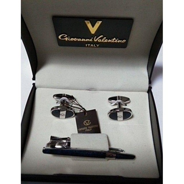 GIANNI VALENTINO(ジャンニバレンチノ)のジャンニバレンチノのカフリンクスと タイピンのセットです

 メンズのファッション小物(ネクタイピン)の商品写真