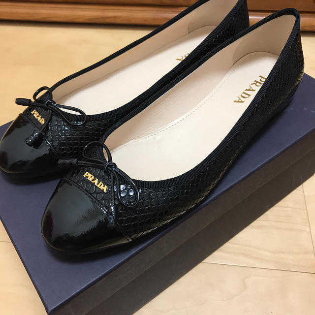 PRADA - PRADA シューズ 新品 今だけ値下げ中の通販 by fashionlovegirl｜プラダならラクマ