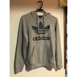 アディダス(adidas)のadidas パーカー(パーカー)