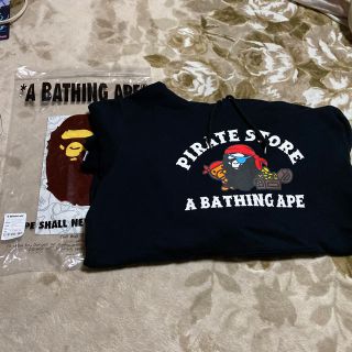 アベイシングエイプ(A BATHING APE)のAPE BAPE pirate store BABY MILO パーカー　XL(パーカー)