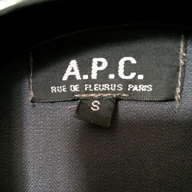 A.P.C(アーペーセー)のAPC ジャケット レディースのジャケット/アウター(ミリタリージャケット)の商品写真