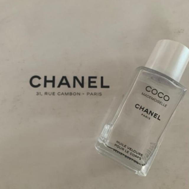 CHANEL(シャネル)のCHANEL 空瓶 インテリア/住まい/日用品のキッチン/食器(容器)の商品写真