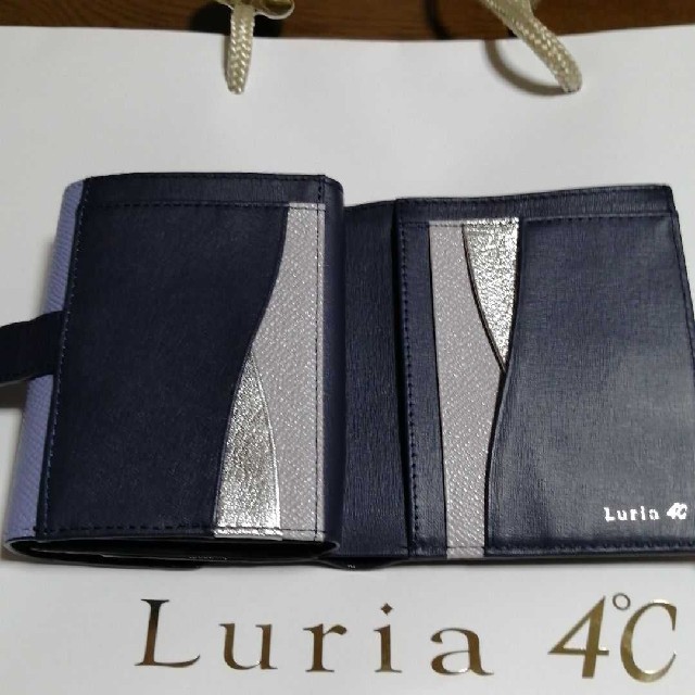 4℃(ヨンドシー)のルリア4℃　Luria4℃　ネイビーブルー　ミニ財布 レディースのファッション小物(財布)の商品写真