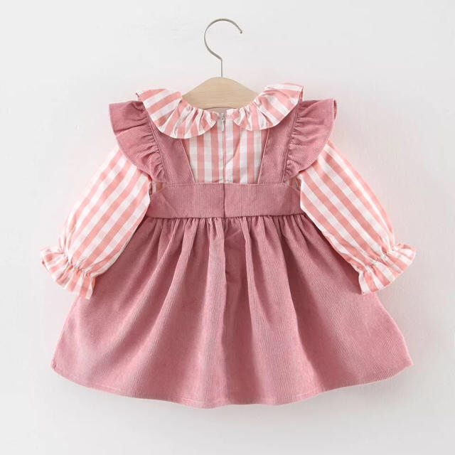 新品♡いちごワンピース キッズ/ベビー/マタニティのキッズ服女の子用(90cm~)(ワンピース)の商品写真