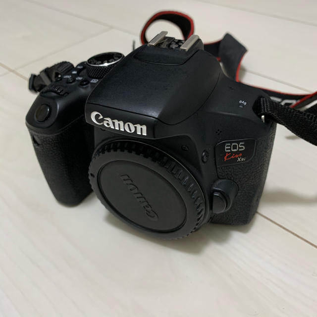 Canon(キヤノン)のCanon EOS X9i カメラ ボディ レンズ 訳あり スマホ/家電/カメラのカメラ(デジタル一眼)の商品写真