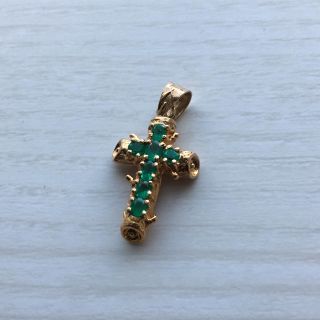 コロンビア産 エメラルド k18 18金 クロス ロザリオ 十字架 ペンダント
