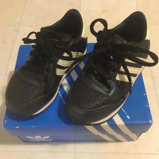 アディダス(adidas)のアディダス　adidas スニーカー(スニーカー)