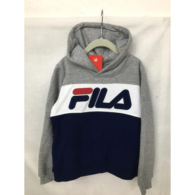 FILA(フィラ)の新品■FILA フィラ キッズ パーカー ズボン 2点セット 7/130 裏起毛 キッズ/ベビー/マタニティのキッズ服男の子用(90cm~)(ジャケット/上着)の商品写真