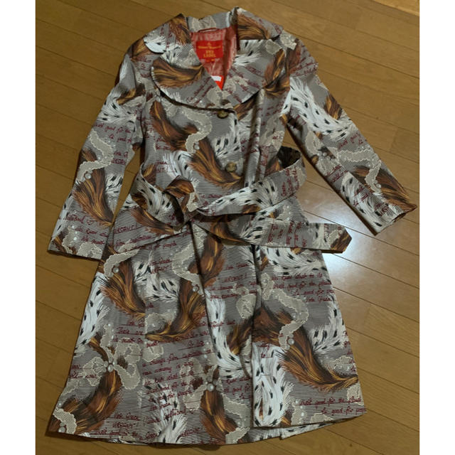 Vivienne Westwood(ヴィヴィアンウエストウッド)の新品未使用 Vivienne Westwood ロングコート レディースのジャケット/アウター(ロングコート)の商品写真