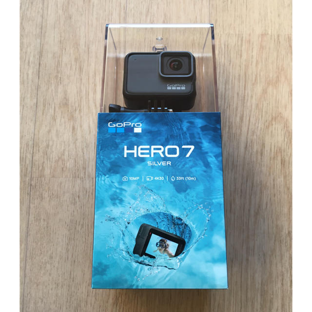 GoPro(ゴープロ)のGopro HERO7 silver CHDHC-601-FW 新品未開封 スマホ/家電/カメラのカメラ(ビデオカメラ)の商品写真