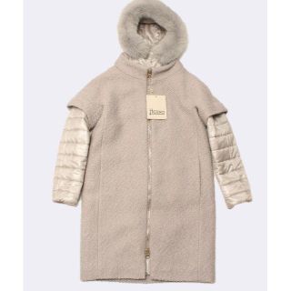 ヘルノ(HERNO)の日本未発売　新品【HERNO ヘルノ】【 ダウンコート　リアルファー】【42】(ダウンコート)