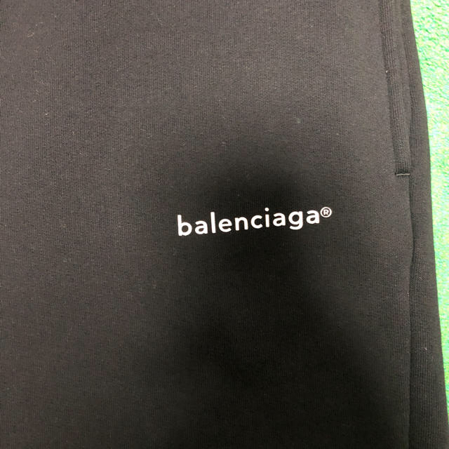 Balenciaga(バレンシアガ)の定価半額以下‼︎ 2019aw balenciaga ラウンドパンツ メンズのパンツ(ワークパンツ/カーゴパンツ)の商品写真