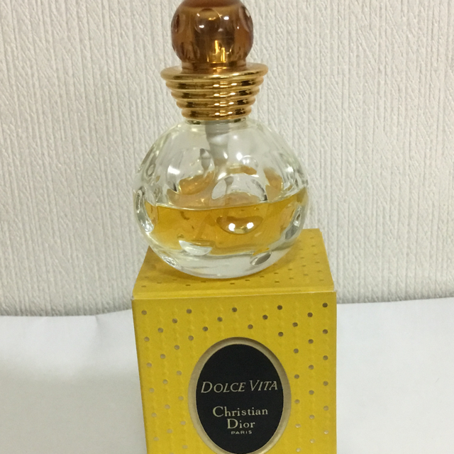 Christian Dior - Dior ドルチェヴィータ 香水 の通販 by スベクヒャン's shop｜クリスチャンディオールならラクマ