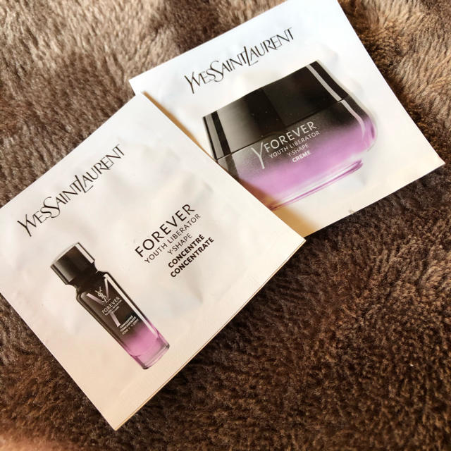 Yves Saint Laurent Beaute(イヴサンローランボーテ)のイブサンローラン 試供品 コスメ/美容のスキンケア/基礎化粧品(美容液)の商品写真