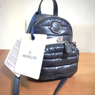 モンクレール(MONCLER)のモンクレール  軽くて柔い　シンプルがベスト(ショルダーバッグ)