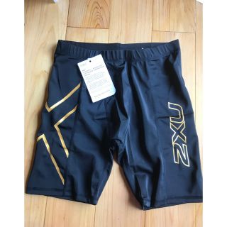 ツータイムズユー(2XU)の2XU   メンズ ショートパンツ Sサイズ gold(ショートパンツ)