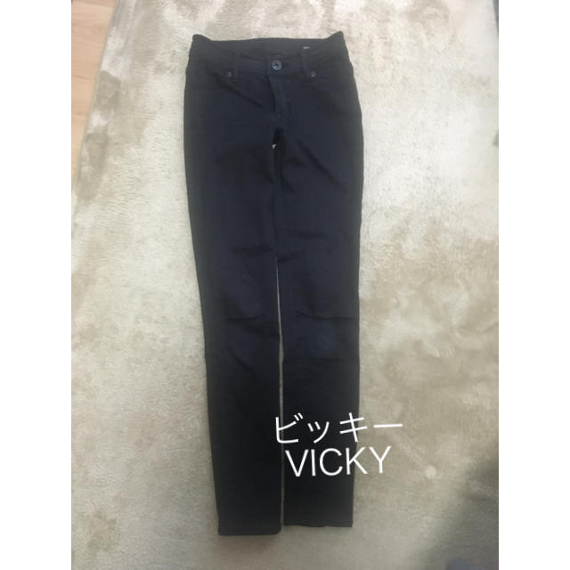 VICKY(ビッキー)のビッキー　黒パンツ レディースのパンツ(カジュアルパンツ)の商品写真
