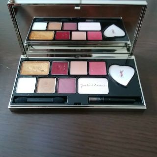 イヴサンローランボーテ(Yves Saint Laurent Beaute)のメイクアップパレット(コフレ/メイクアップセット)