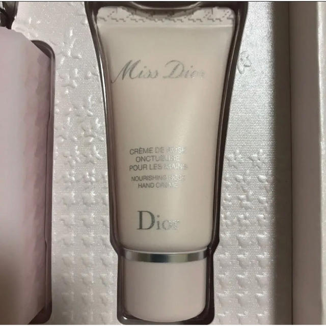 Christian Dior(クリスチャンディオール)のDior ボディーミルクとハンドクリーム　セット コスメ/美容のボディケア(ボディローション/ミルク)の商品写真